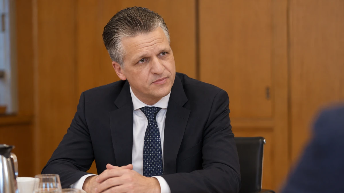 Frei warnt vor Rot-Rot-Grün mit massiven Steuererhöhungen