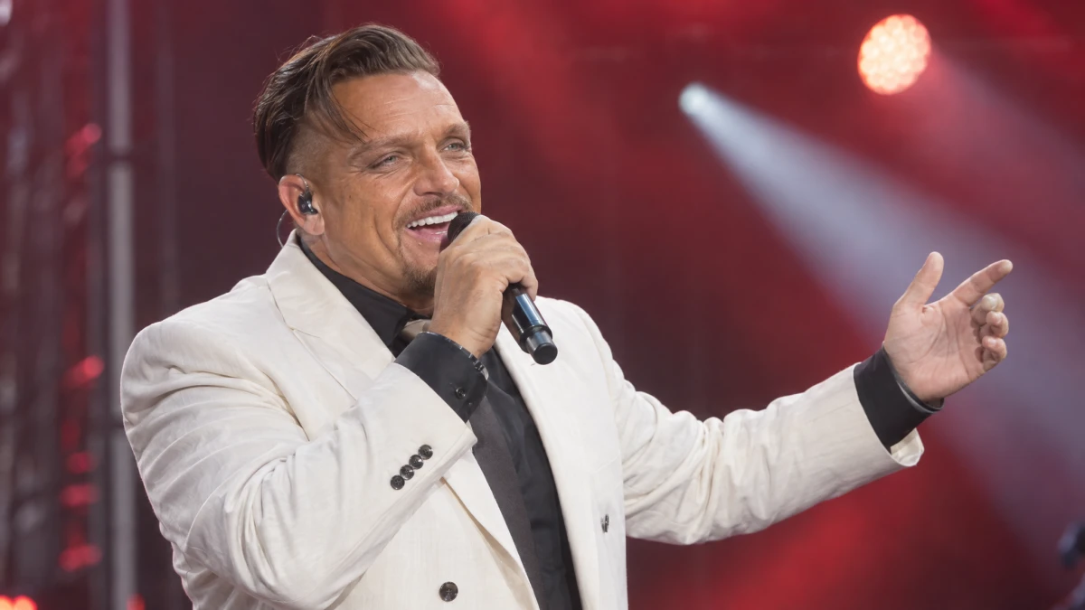 Menowin Fröhlich trennt sich von Embassy of Music und plant Song mit Sido
