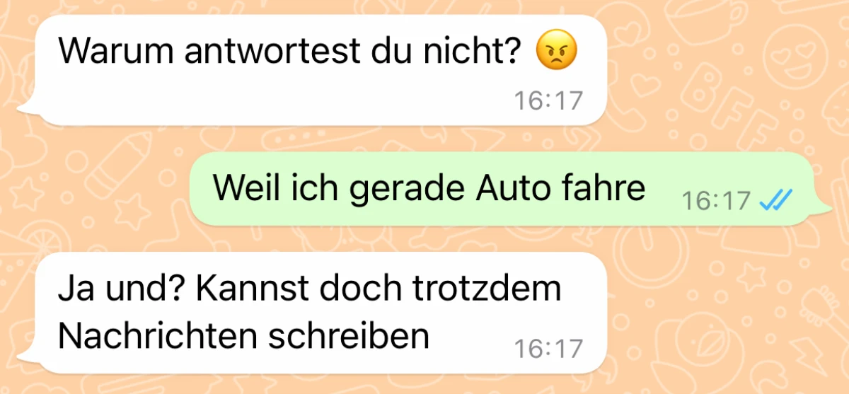 Sie verlangt eine Antwort während der Fahrt