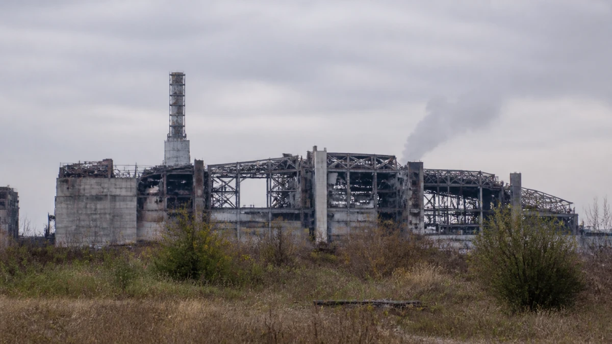 Russland überzieht Ukraine mit Raketen und Drohnen: Tote und zerstörtes Kraftwerk in Cherson
