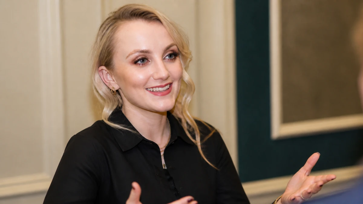 Luna-Darstellerin Evanna Lynch heiratet Denis Skinner im kleinen Kreis