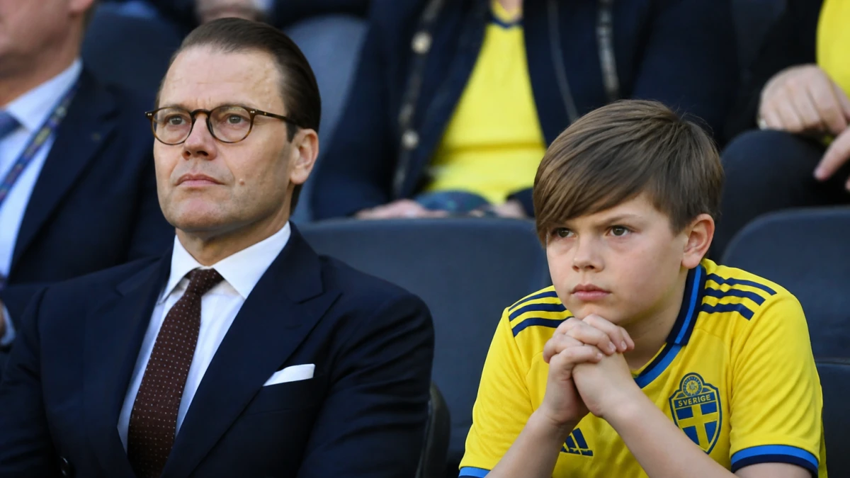 „Das hat Deutschland wohl auch gedacht“: Prinz Daniel mit Seitenhieb – dann folgt das 0:3-Debakel