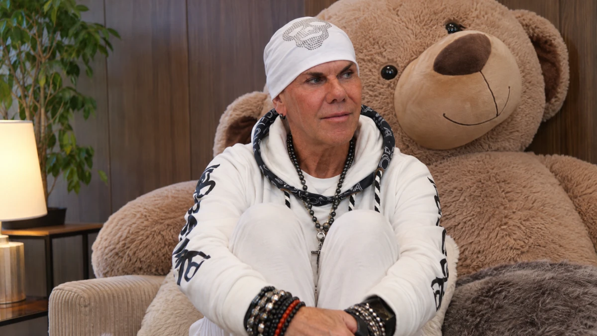 Redo Dost sagt, sein XXL-Teddy habe nichts mit Kate Merlan zu tun