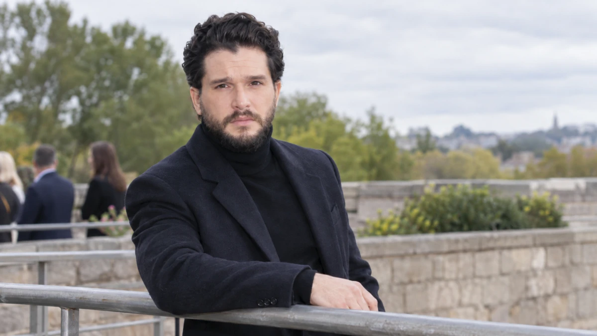 Kit Harington rettet Schloss seiner Frau Rose Leslie vor Liquidation