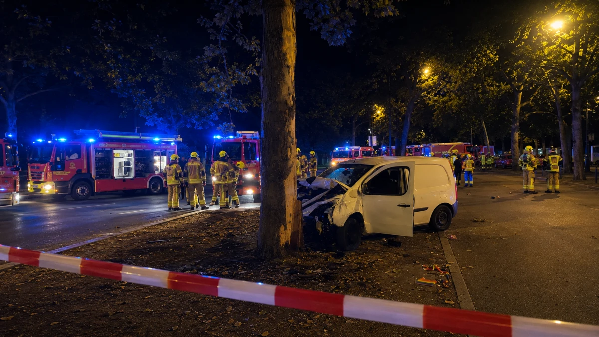 Auto rast in CSD-Menge im Tiergarten – mehrere Verletzte, Fahrer flüchtig