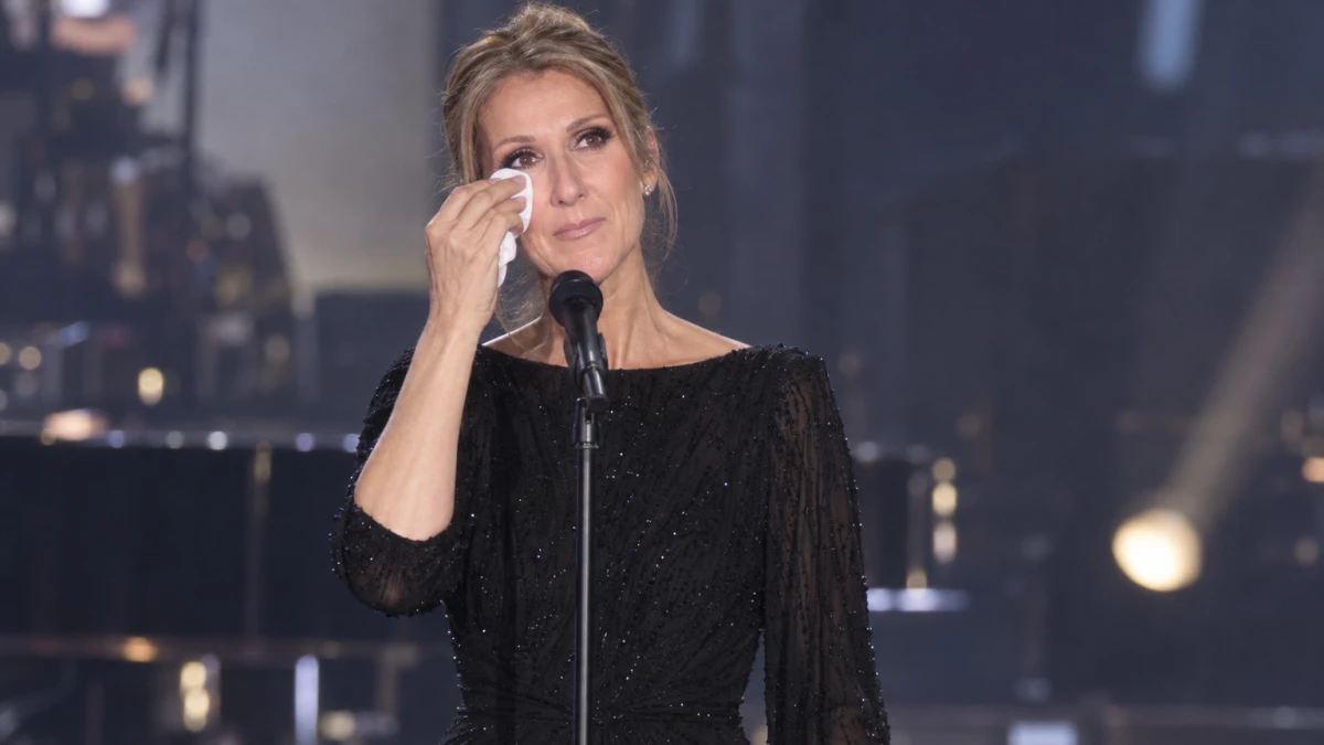Céline Dion feiert Comeback in Paris – und weint beim ersten Song