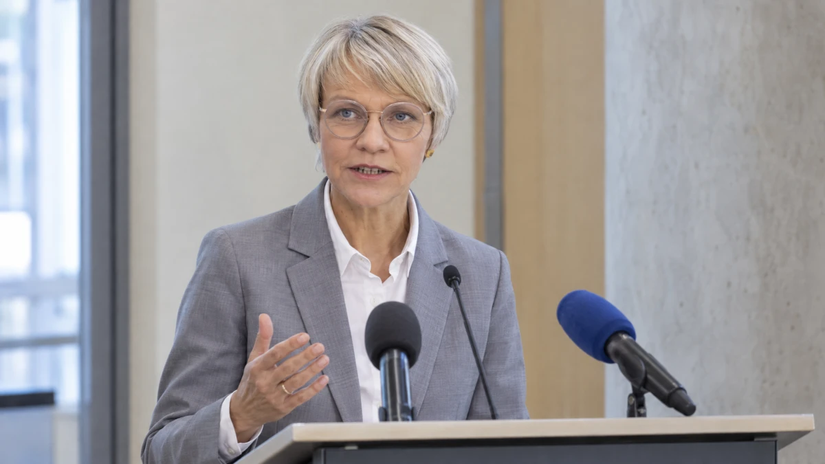 Staatsanwaltschaft Duisburg klagt Lehrerin aus Wesel an