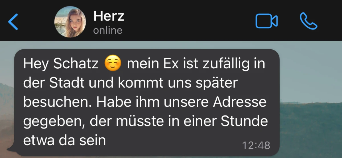 Sie hat einfach ihren Exfreund eingeladen